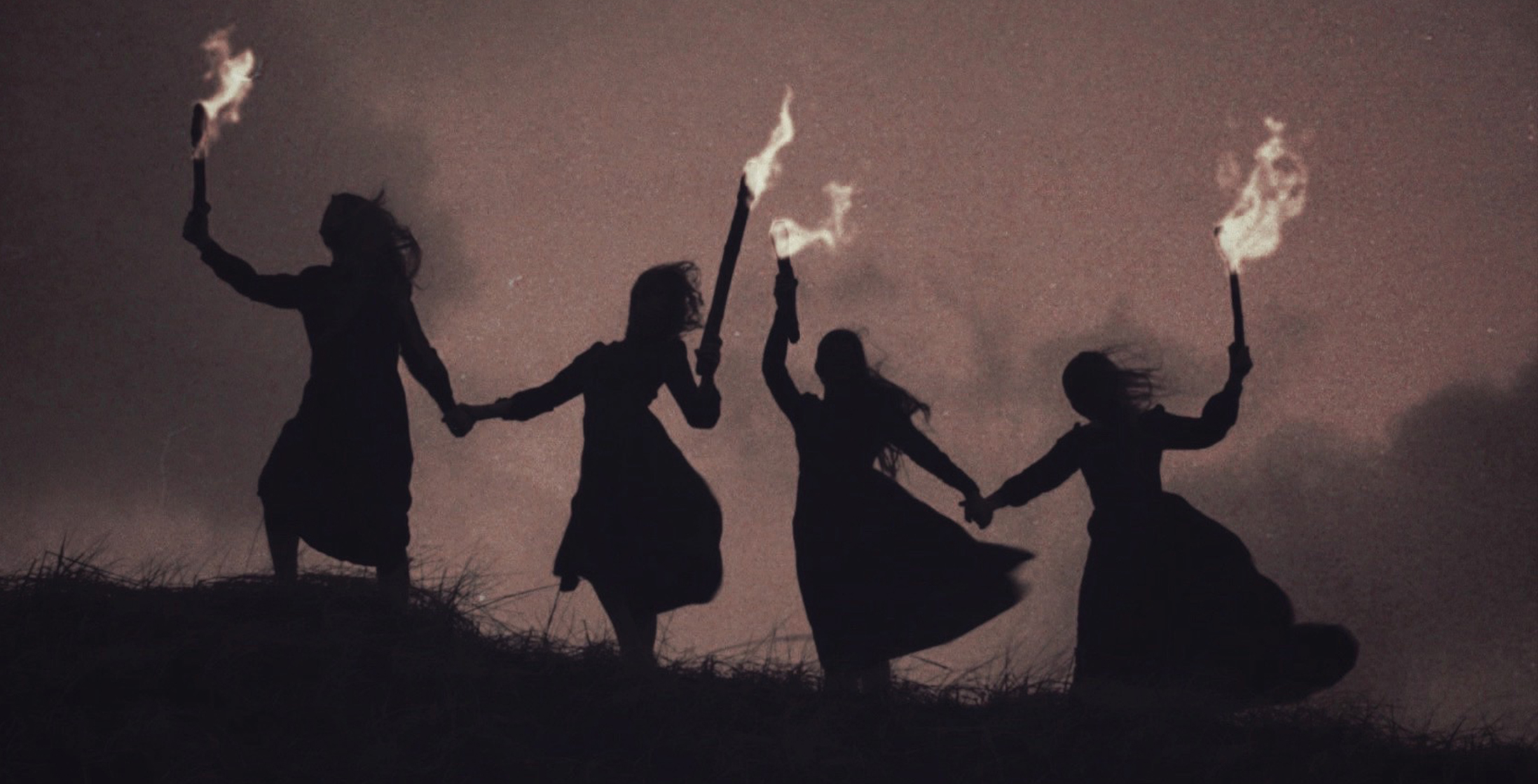 Unleashing the Dark Feminine through Bewitching Photography : Nona Limmen